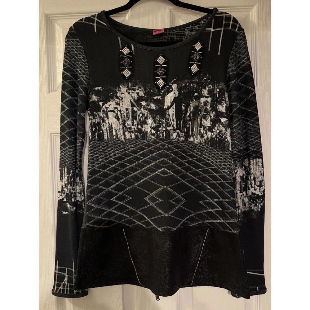 Vintage Save The Queen! Cyber Goth Graphic Long Sleeve Top - Size Small